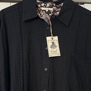 Black Woman’s Shirt